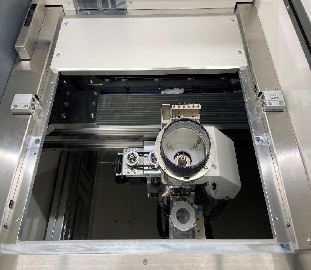 自動ビットチェンジ・刃物径測定で安定切断